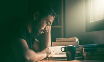 AIで英語論文・海外ニュースを読む方法【2026年版】