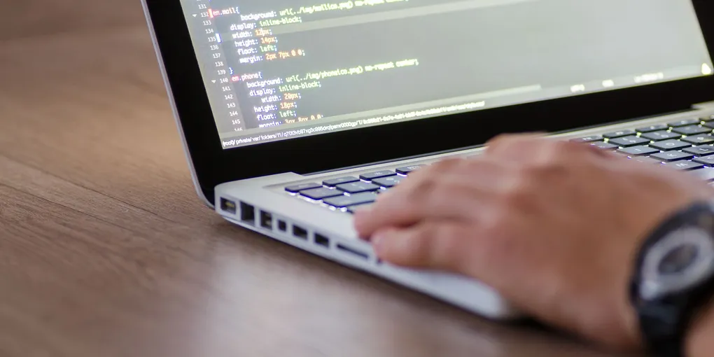 Claude Code並列開発の始め方｜git worktreeで同時に回す