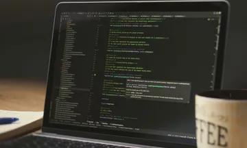 Claude Codeサブエージェントの使い方｜AIに開発を分担させる方法