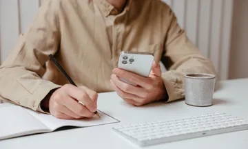 Notion Agents iOSアプリ登場！100万個の自作AIエージェントをスマホで動かす新時代