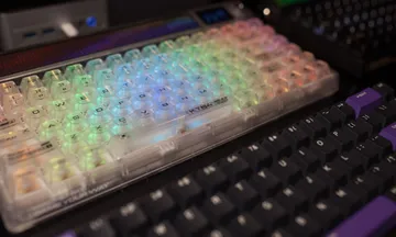 OpenAI初のハードは3.5万円のキーパッド｜買うべき人は誰か