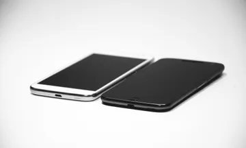 スマホでLLMが動く時代｜Bonsai 27Bと小型ローカルAI比較